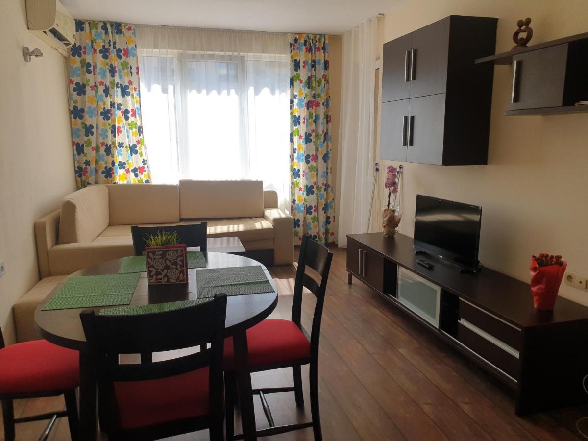 Sunny Apartment Burgasz Kültér fotó